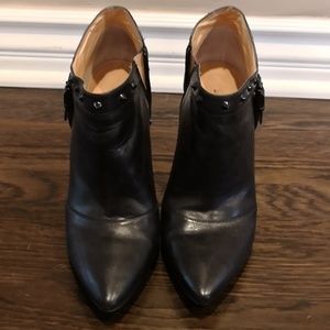 Enzo Angiolini booties